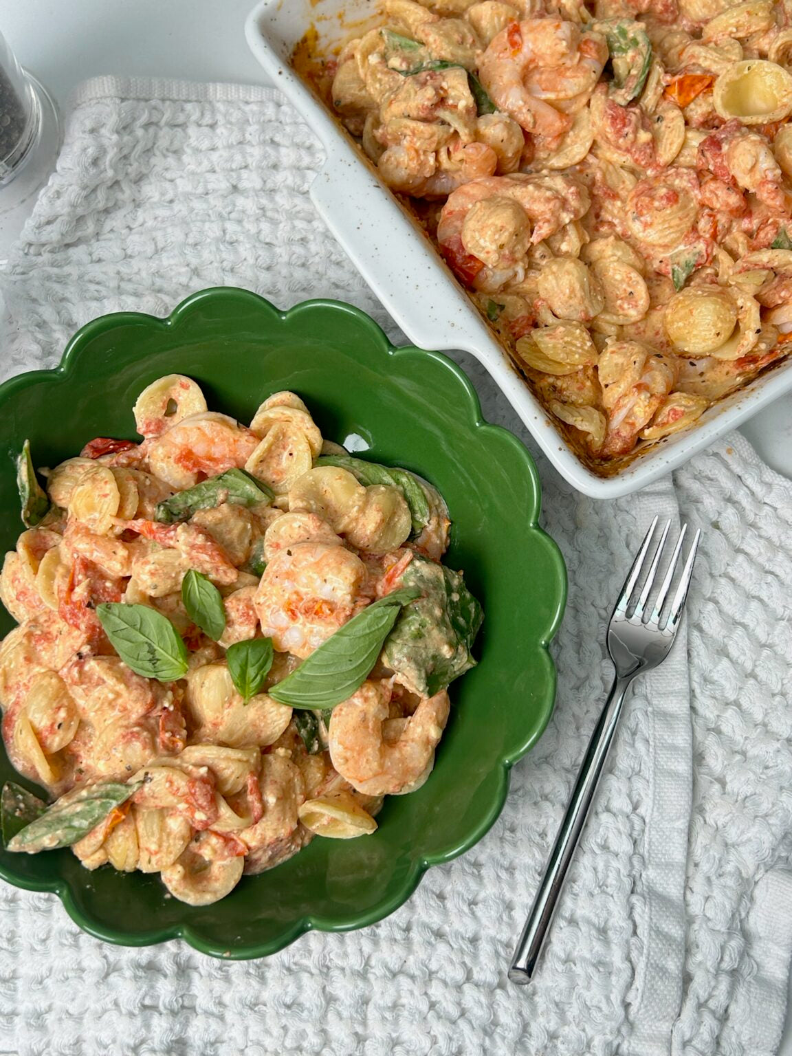 feta, tomato and prawn pasta